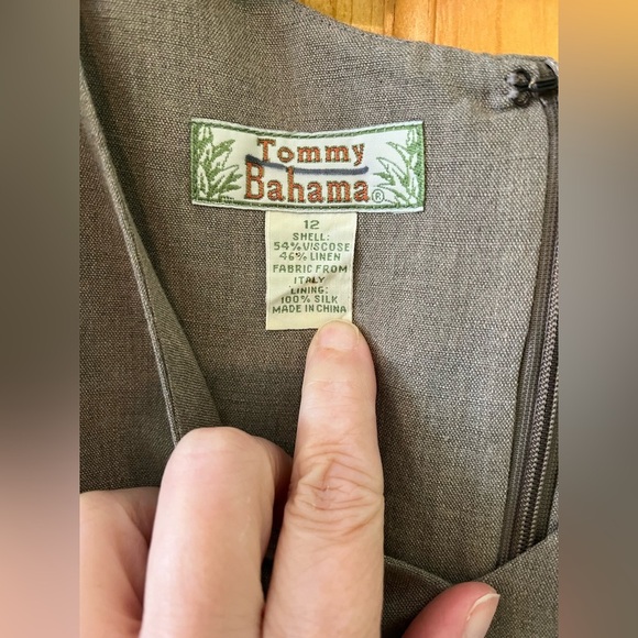 Tommy Bahama Linen Blend Dress Size 12 Beige / Gray Silk Lining V-Neck Back Zip - Picture 7 of 9